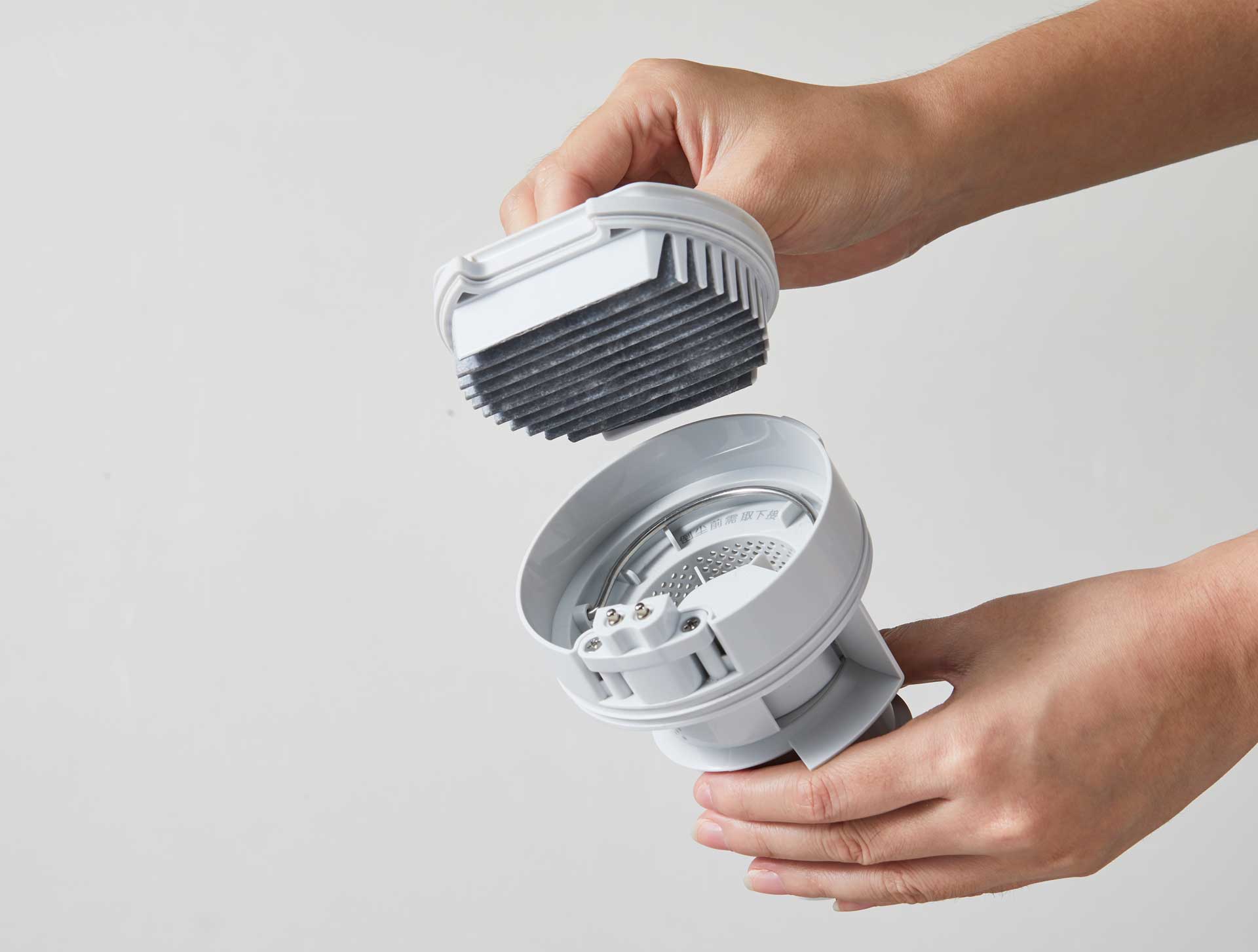 HEPA-Assembly---Mi-Vacuum-Cleaner-Light_04